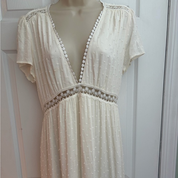 Aakaa Dresses & Skirts - Aakaa NWT Womens Large Ivory Swiss Dot Lace Boho Cottagecore Maxi Dress